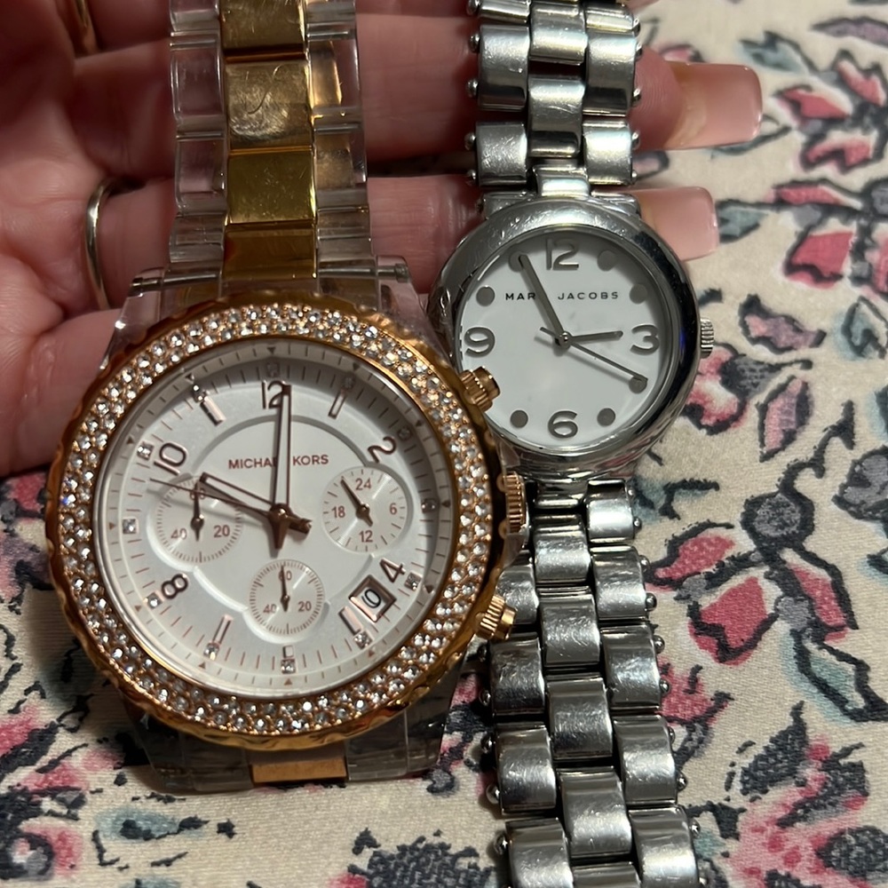 SOLD DOLD SOLD SOLD SOLD SD Michael Kors and Marc Jacobs. Both working just